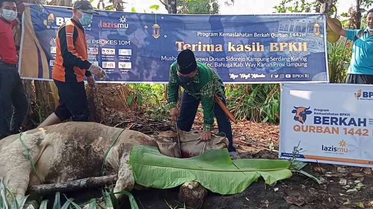 Berkah Qurban Untuk Warga Bahuga Melalui Lazismu dan BPKH