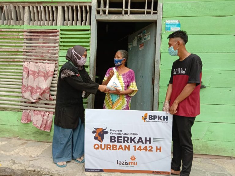 Lazismu Bersama BPKH Selenggarakan Penyembelihan hewan Qurban di Desa Pinggiran