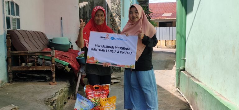 NENEK HERPONETI, BANTING TULANG MENGHIDUPI 3 CUCU