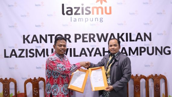 LAZISMU WILAYAH LAMPUNG JALIN KERJASAMA PROGRAM PENYALURAN ALAT SHALAT CAKUP SELURUH KABUPATEN KOTA SE-LAMPUNG